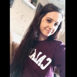 Meet your Posher, Casey